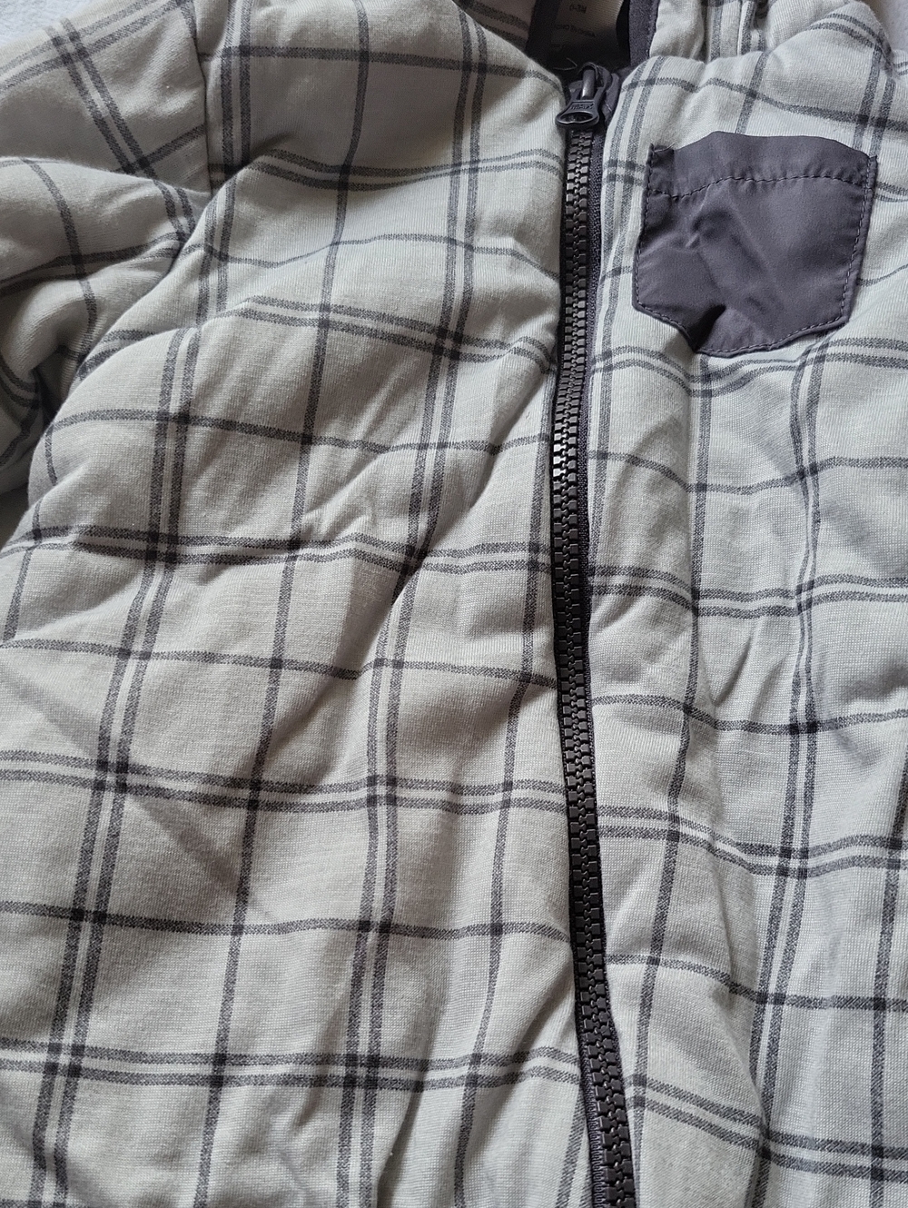 Men's Quilted Plaid Puffer Jacket in Light Gray